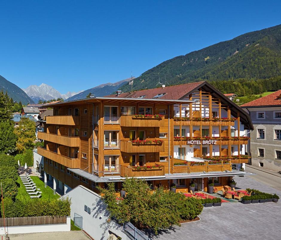 Hotel Broetz Rasùn di Sotto Buitenkant foto