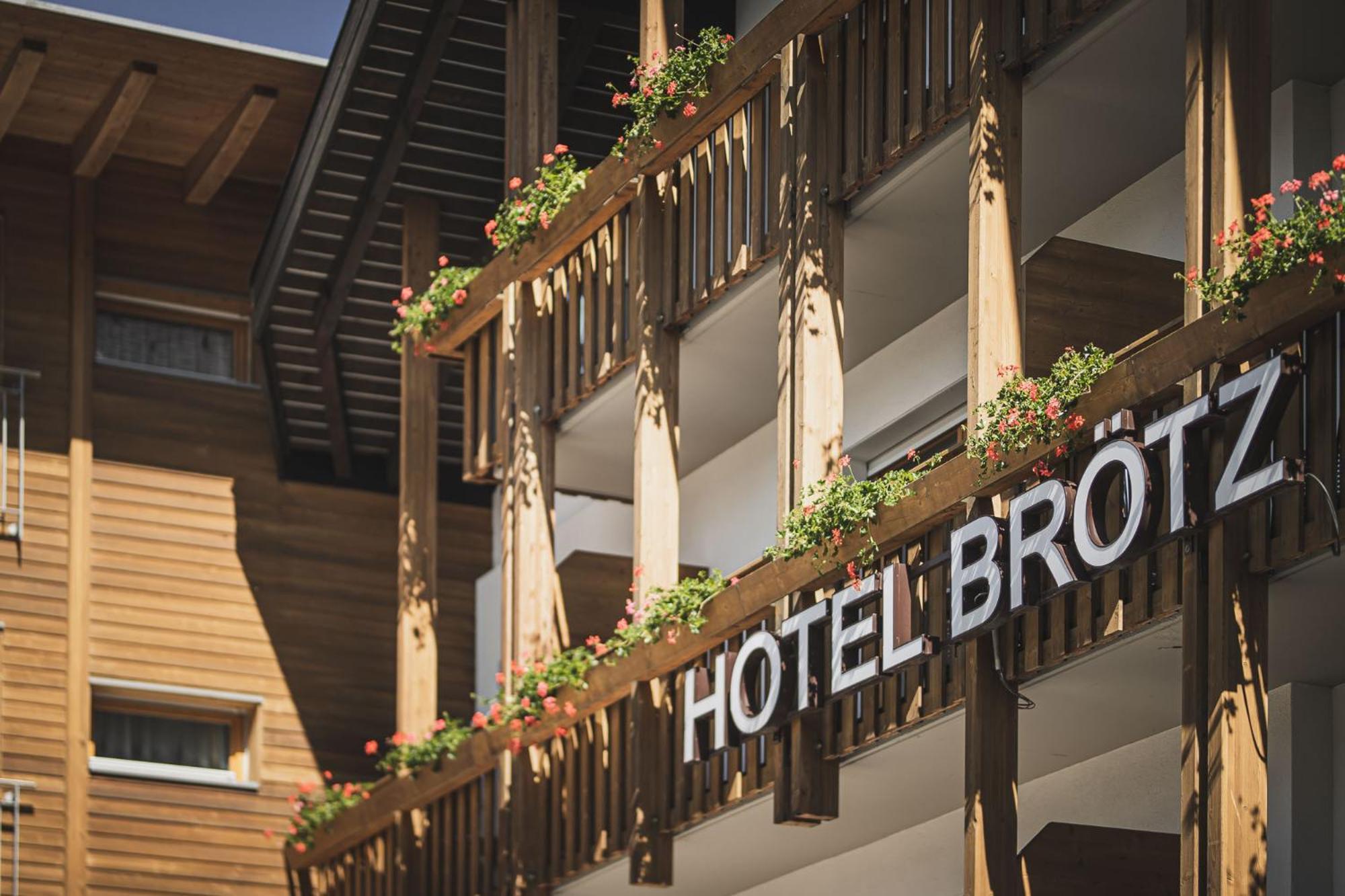 Hotel Broetz Rasùn di Sotto Buitenkant foto